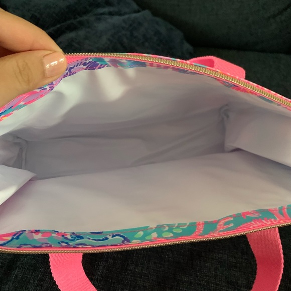 Lilly Pulitzer Lunchbox - Picture 4 of 4